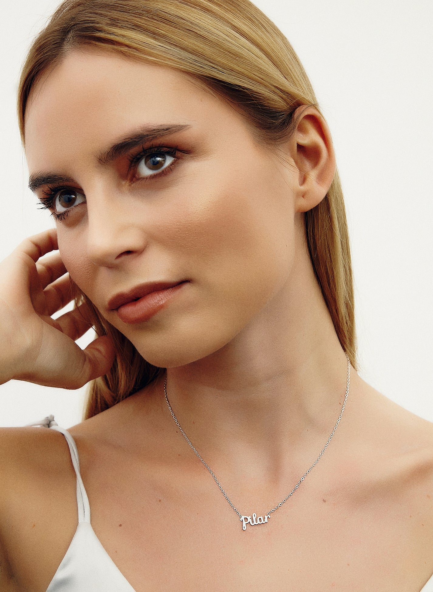 COLLAR PILAR PLATEADO