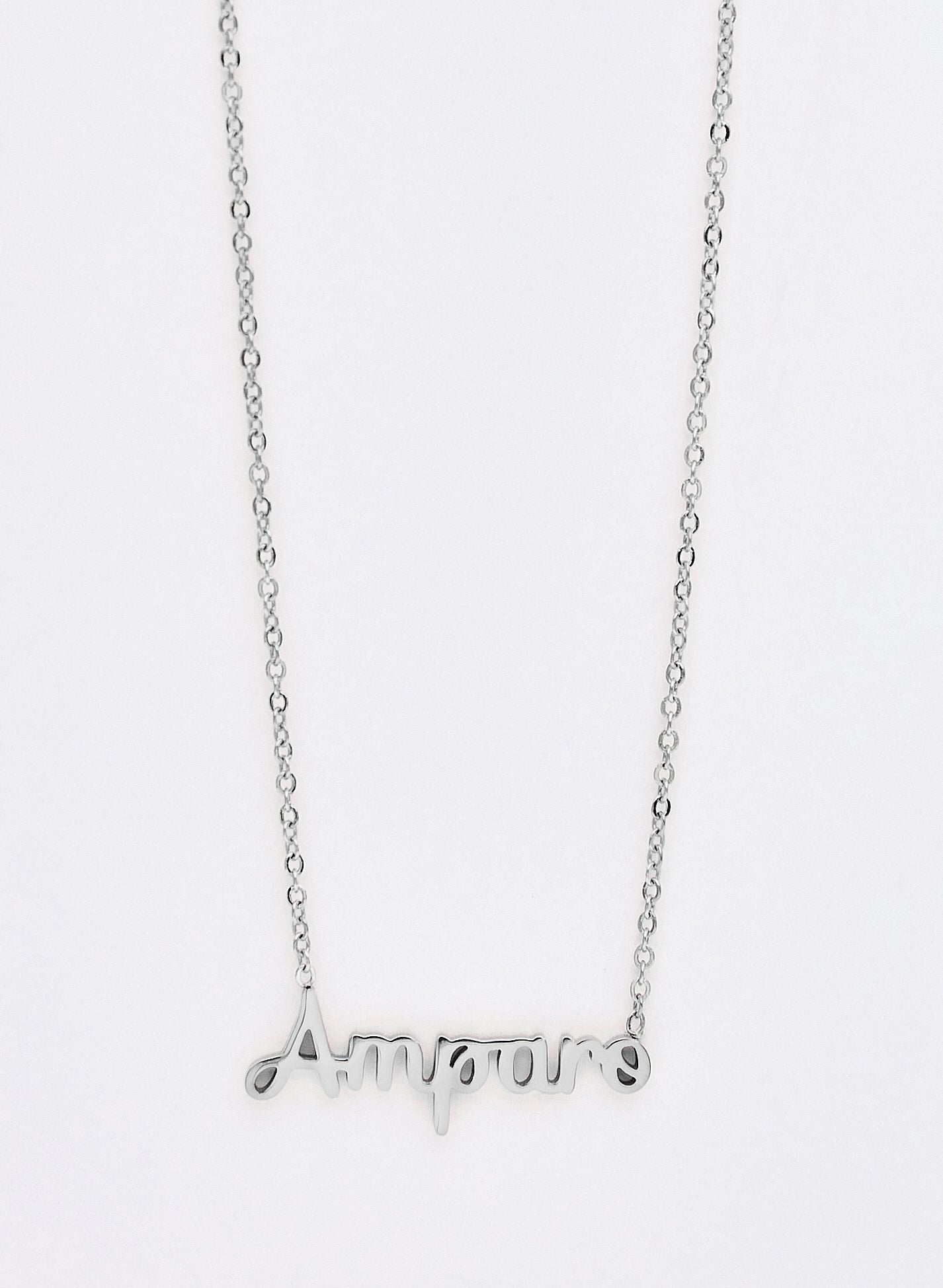 COLLAR AMPARO PLATEADO