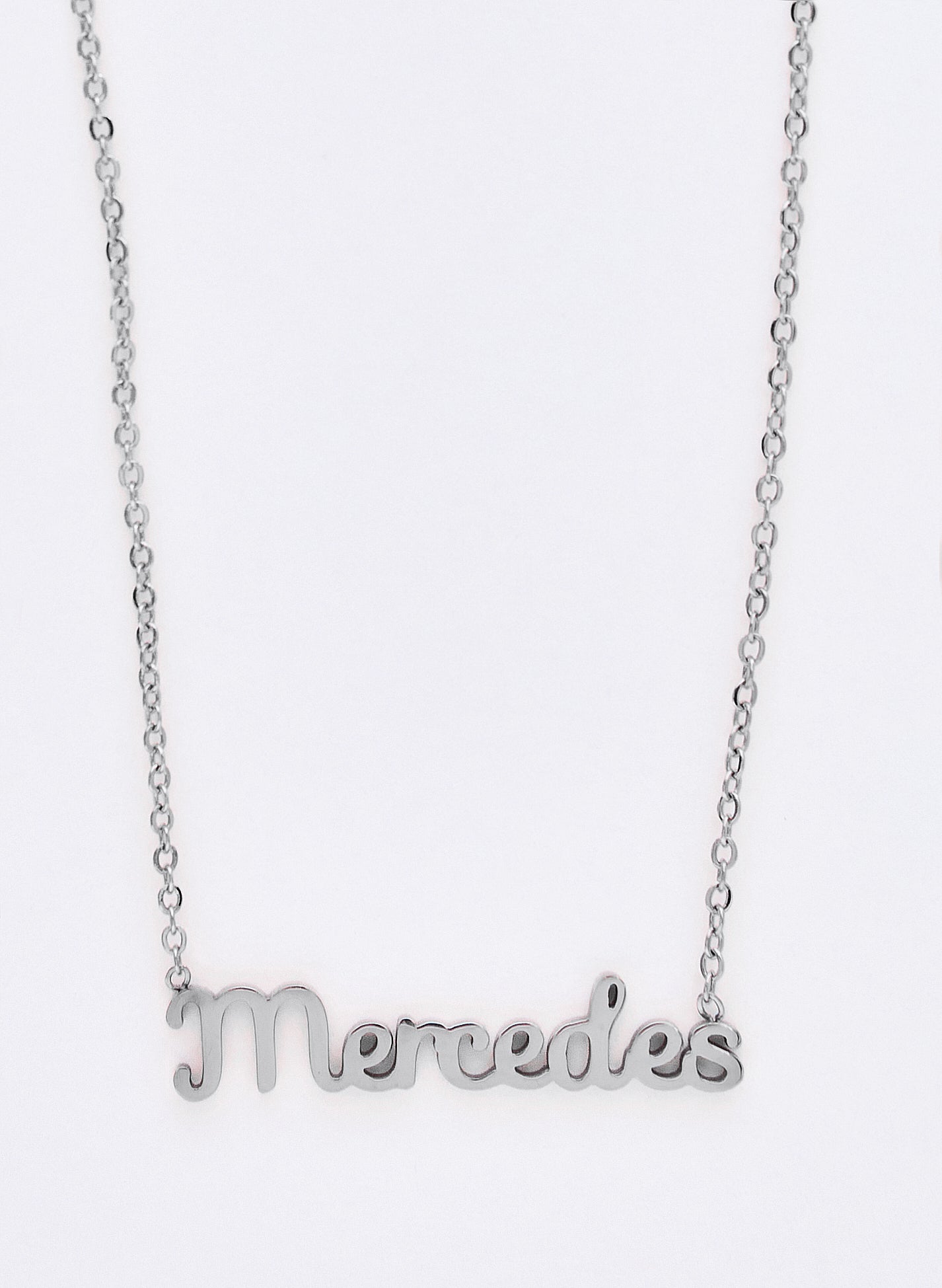 COLLAR MERCEDES PLATEADO