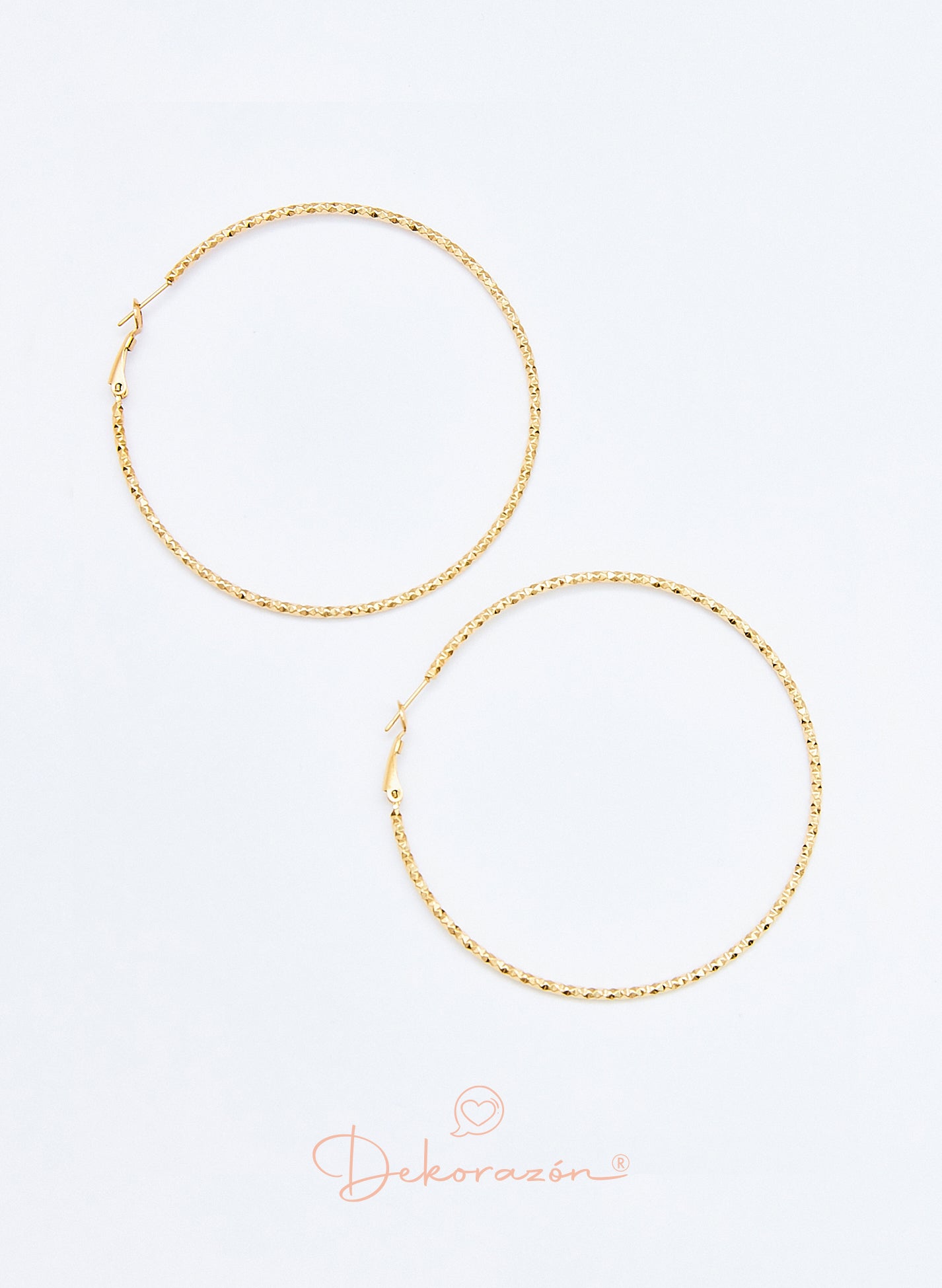 PENDIENTES ARO 60 MM GEOMÉTRICO DORADO