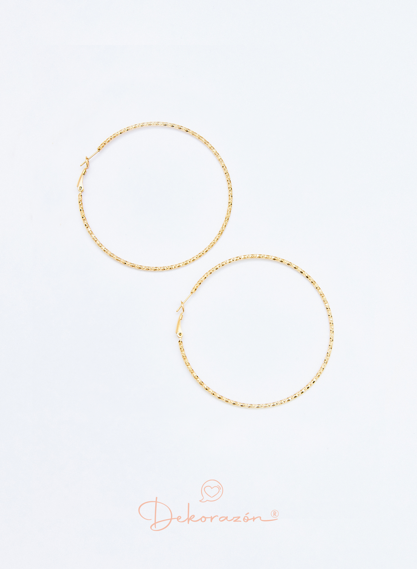 PENDIENTES ARO 50 MM GEOMÉTRICO DORADO