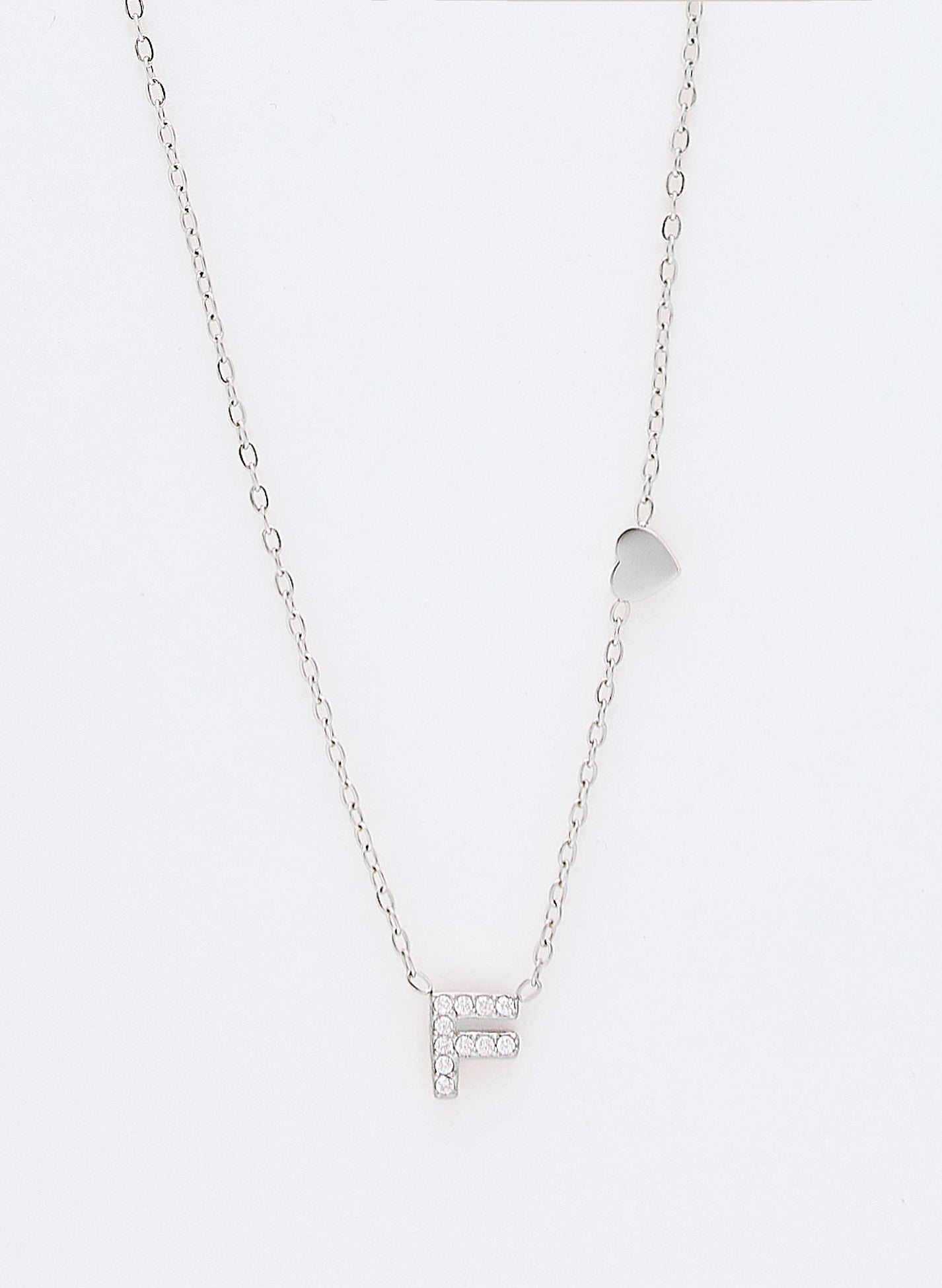 COLLAR INICIAL PLATEADO ABALORIOS