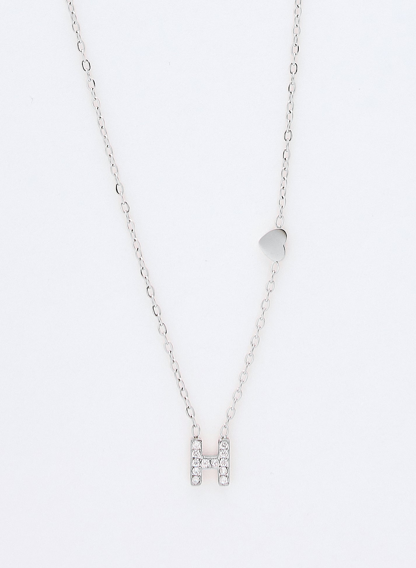 COLLAR INICIAL PLATEADO ABALORIOS
