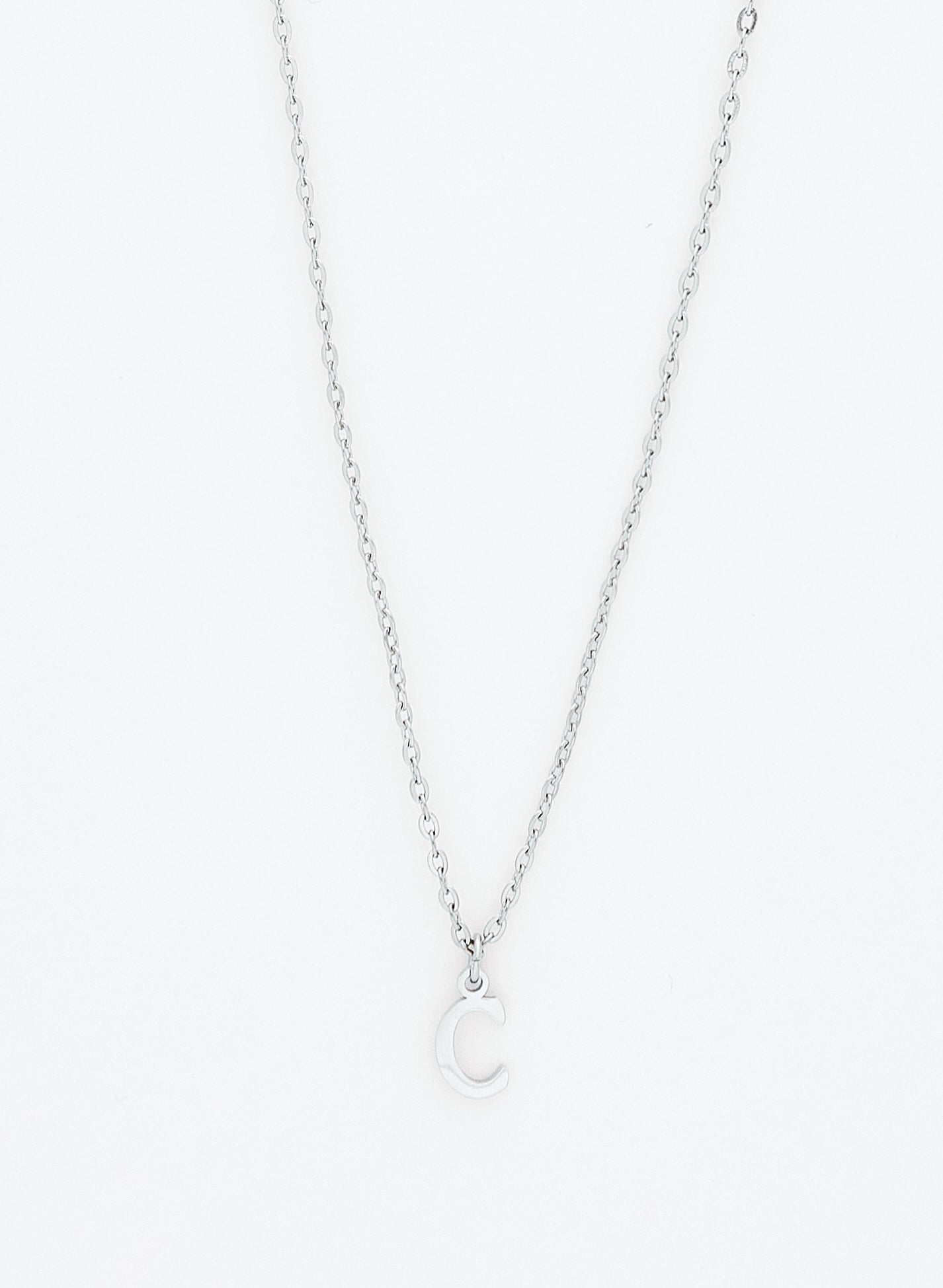 COLLAR INICIAL PLATEADO