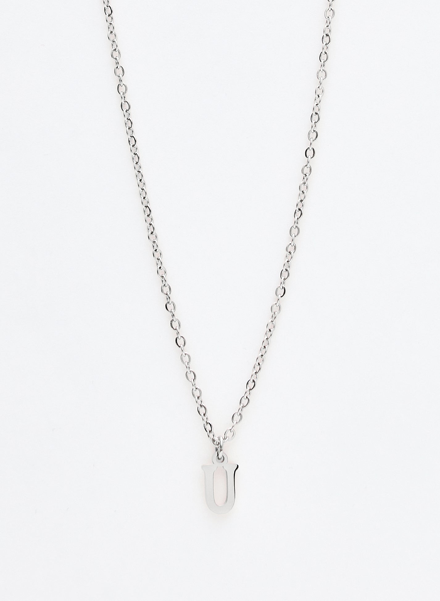 COLLAR INICIAL PLATEADO