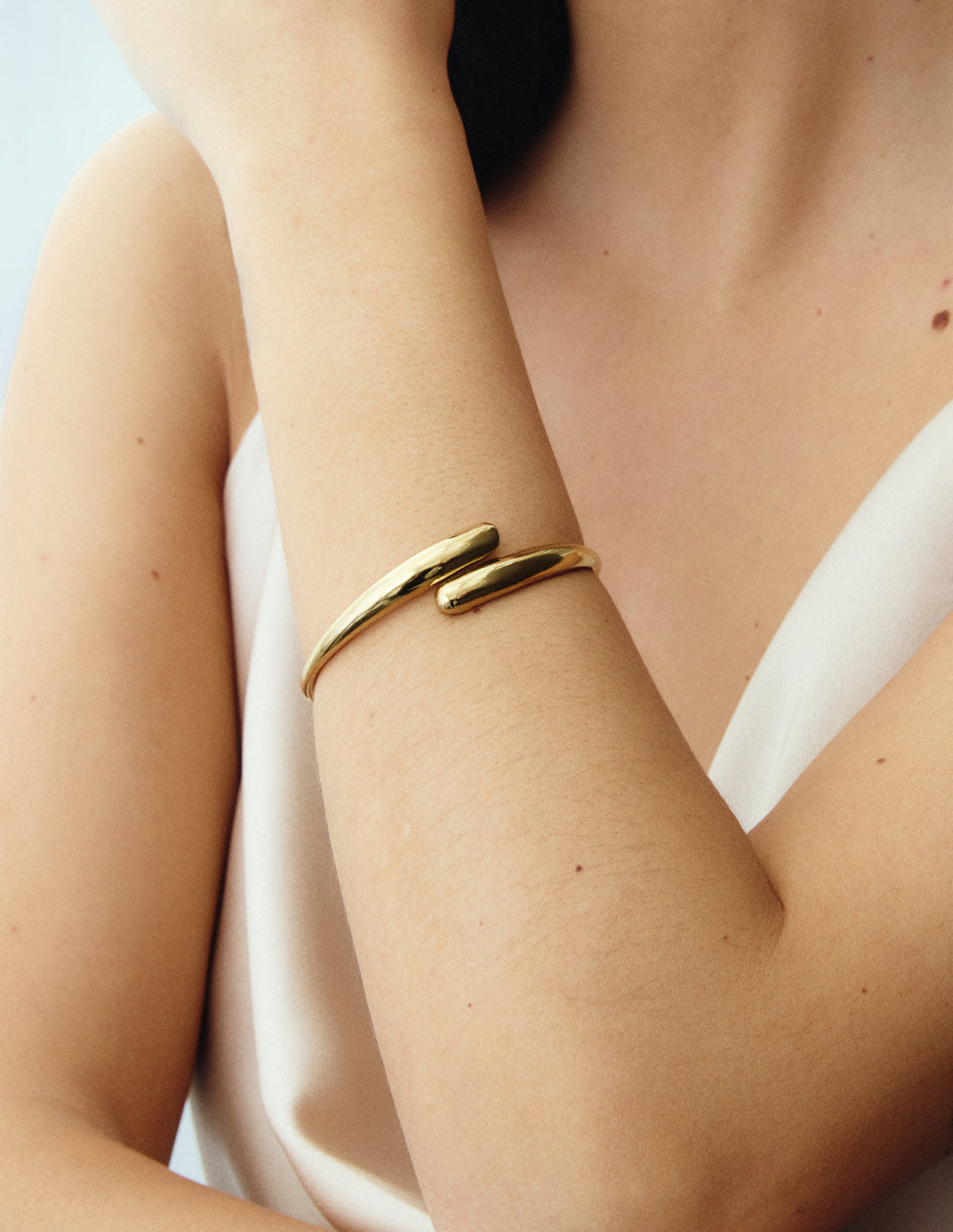 PULSERA CATERINA DORADA