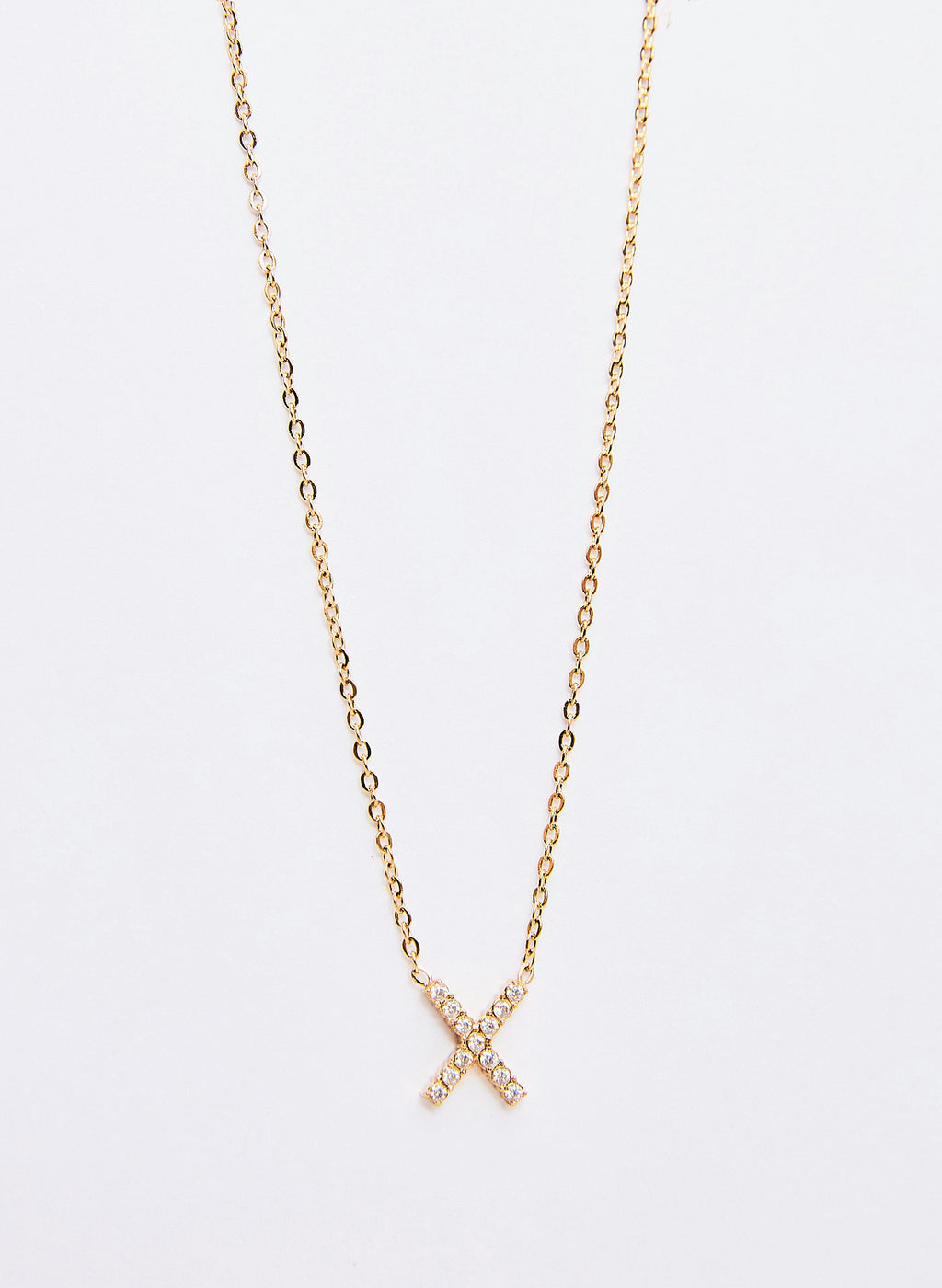 COLLAR INICIAL DORADO ABALORIOS