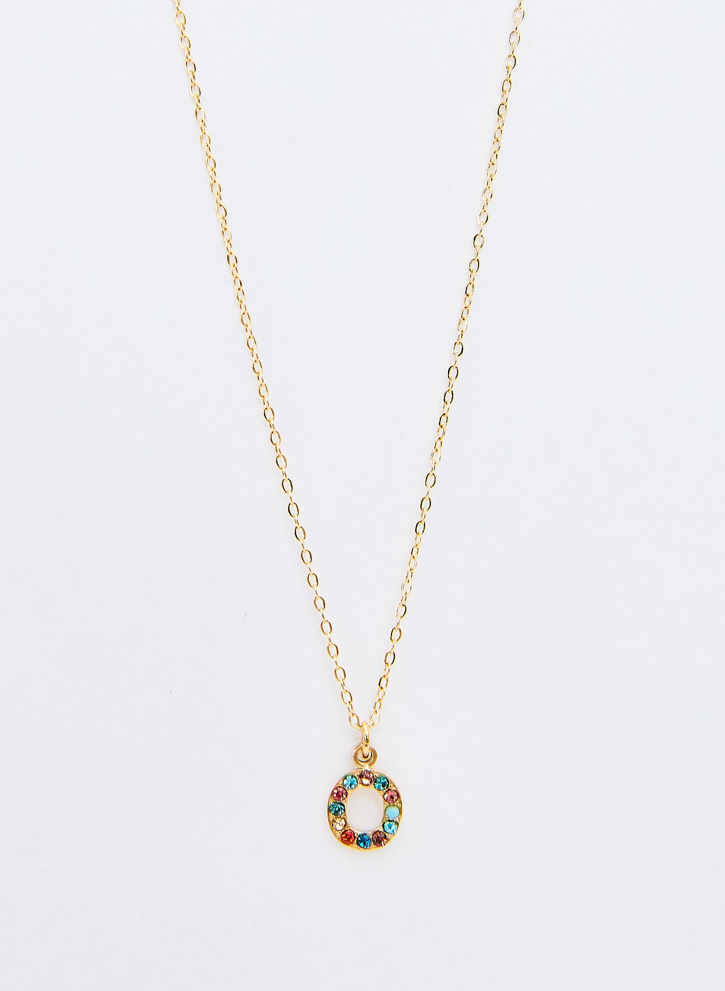 COLLAR INICIAL DORADO ABALORIOS MULTICOLOR