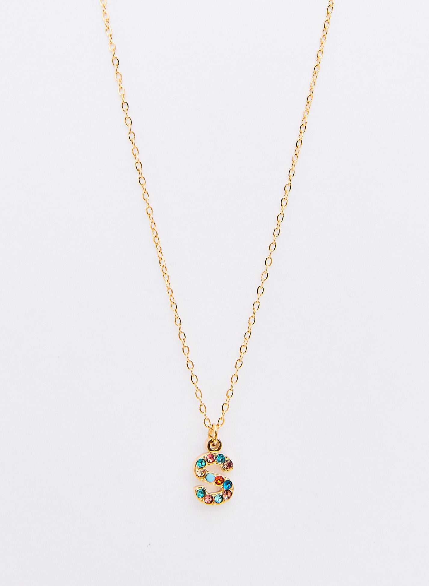 COLLAR INICIAL DORADO ABALORIOS MULTICOLOR