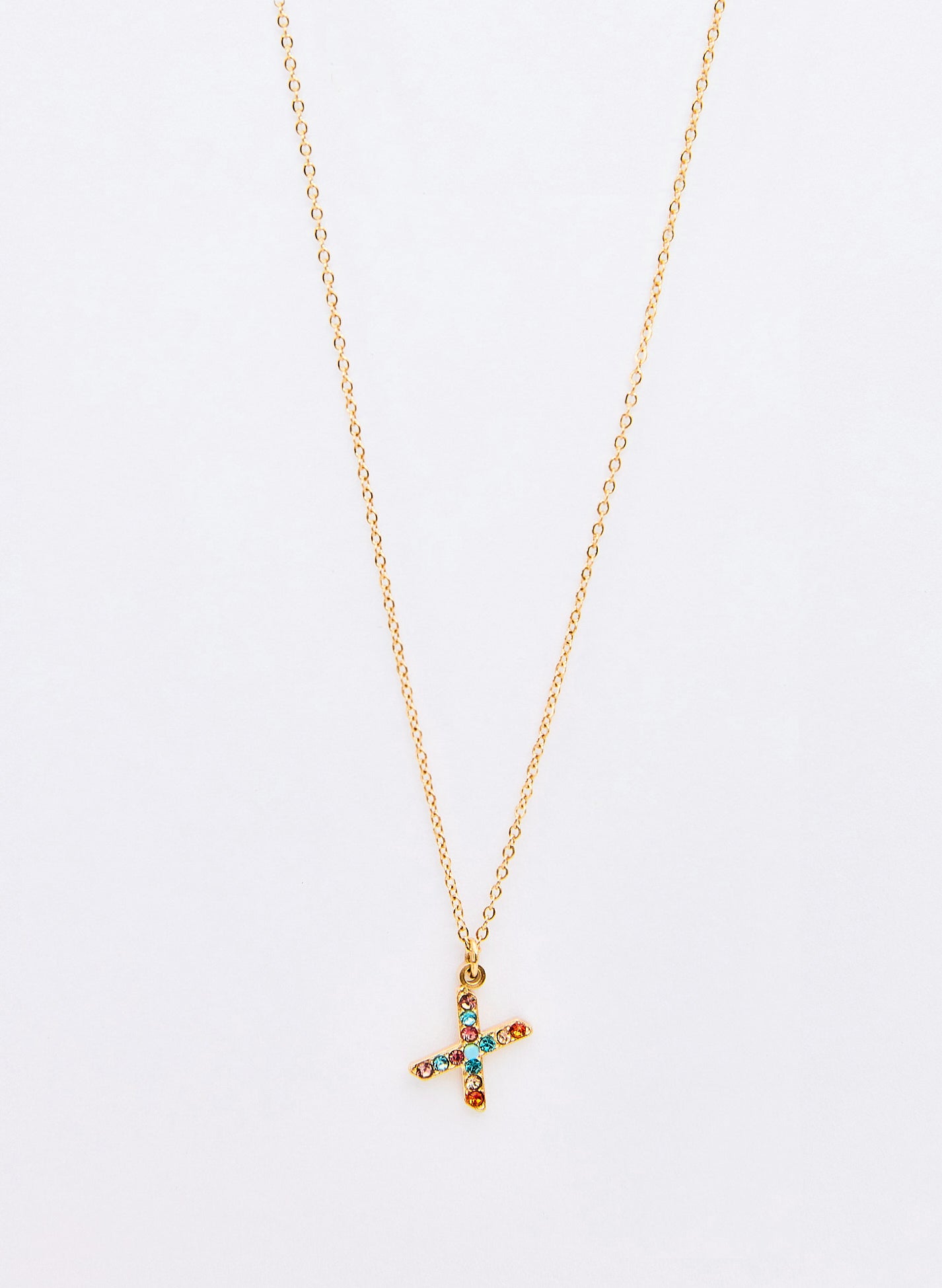 COLLAR INICIAL DORADO ABALORIOS MULTICOLOR