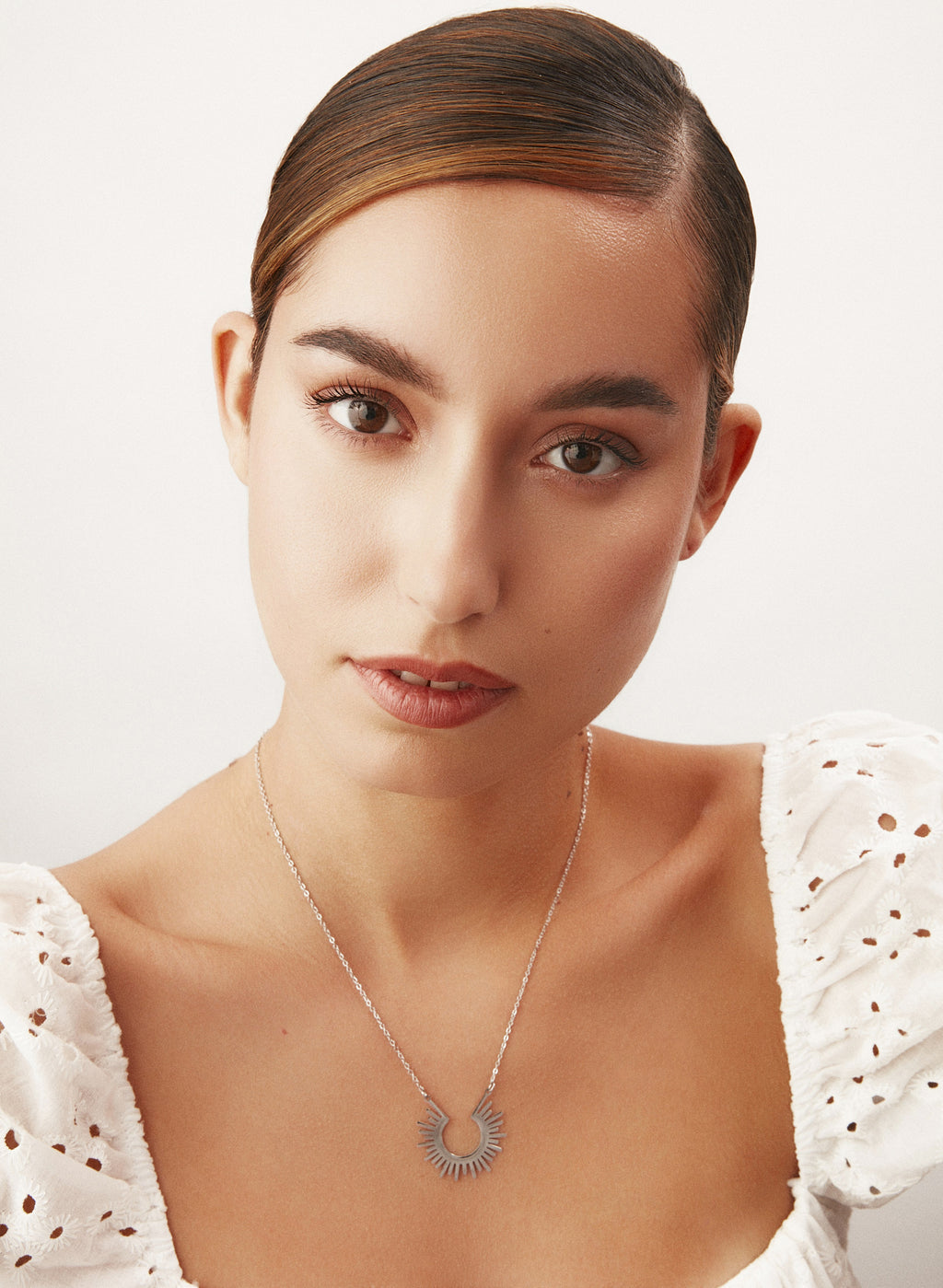 COLLAR ARMINA PLATEADO